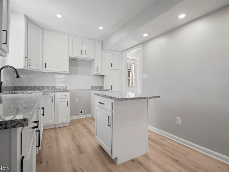 3703 Riedham Road, Shaker Heights, OH 44120 Photo 9