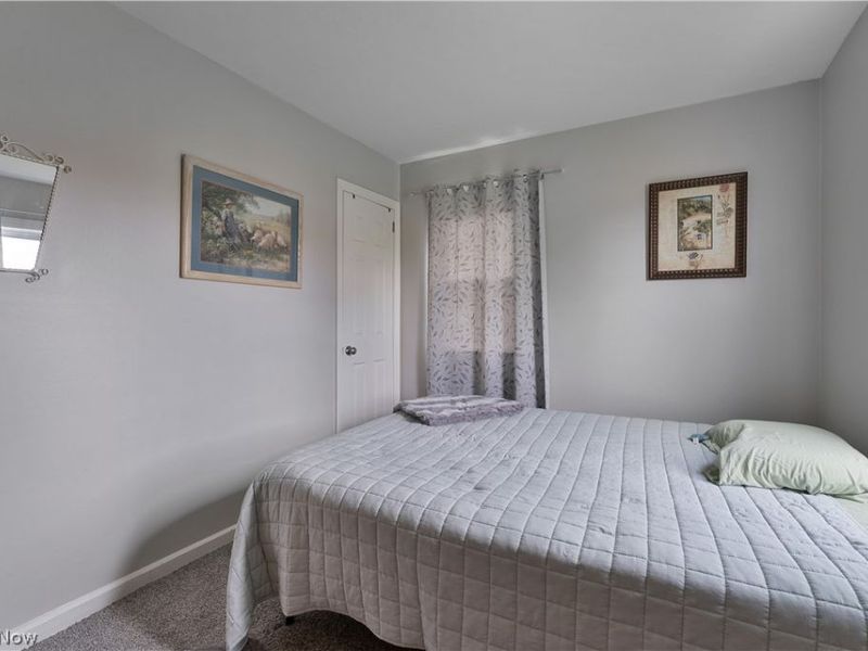 415 N Glenellen Avenue, Youngstown, OH 44509 Photo 12