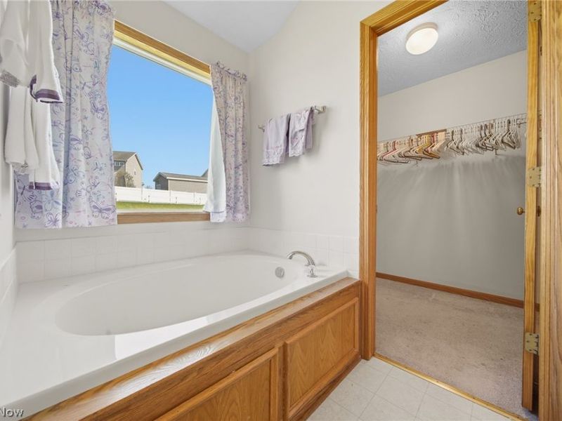 12254 San Marino Avenue NW, Uniontown, OH 44685 Photo 19