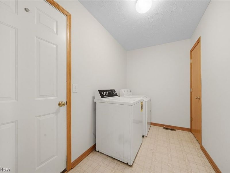 12254 San Marino Avenue NW, Uniontown, OH 44685 Photo 26