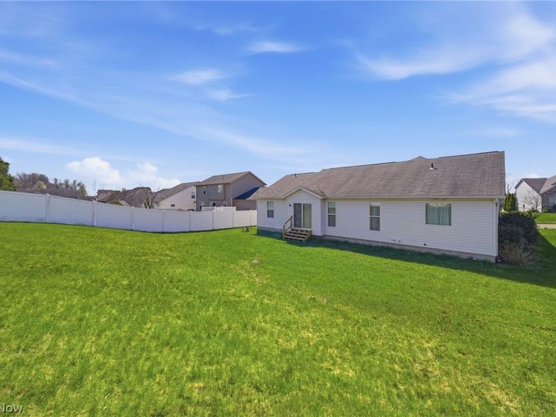 12254 San Marino Avenue NW, Uniontown, OH 44685 Photo 29