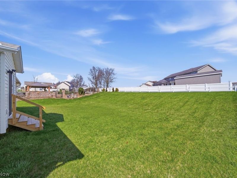 12254 San Marino Avenue NW, Uniontown, OH 44685 Photo 30