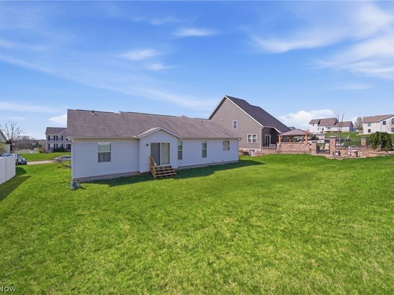 12254 San Marino Avenue NW, Uniontown, OH 44685 Photo 31