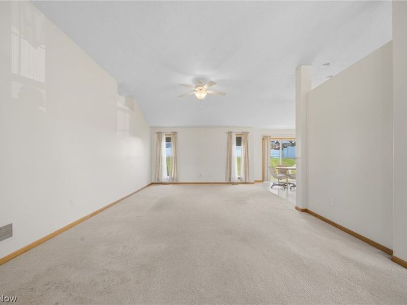 12254 San Marino Avenue NW, Uniontown, OH 44685 Photo 5