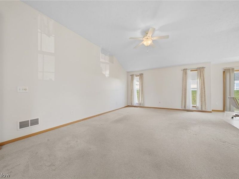 12254 San Marino Avenue NW, Uniontown, OH 44685 Photo 7