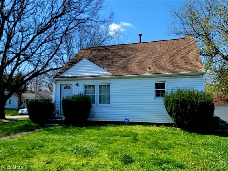 2650 30th Street SW, Akron, OH 44314 Photo 1