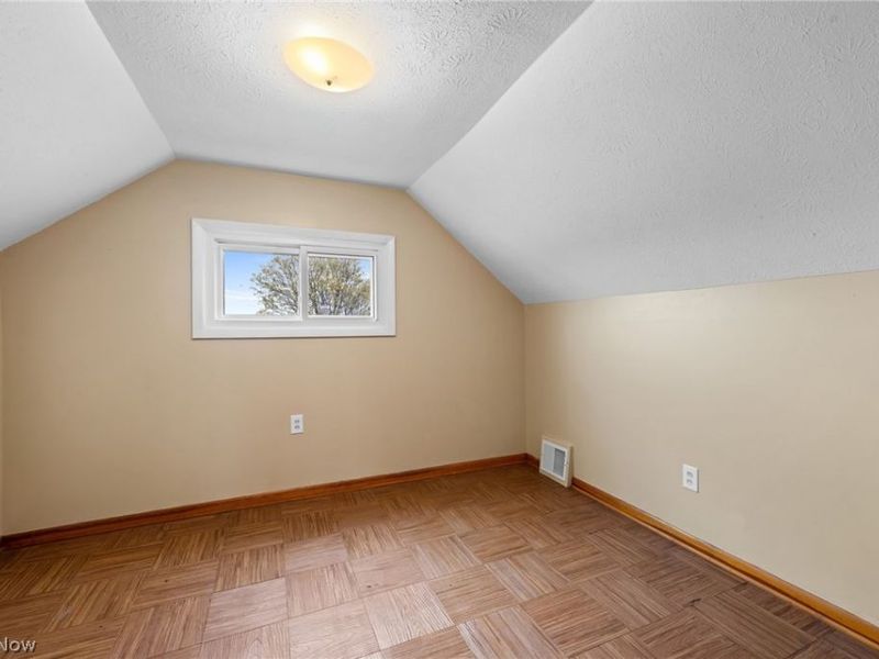 15268 Muskingum Boulevard, Brook Park, OH 44142 Photo 13