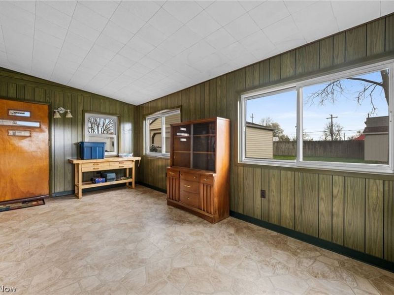 15268 Muskingum Boulevard, Brook Park, OH 44142 Photo 15