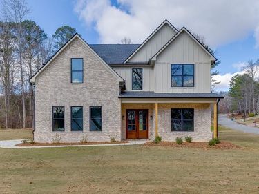 5422 Copper Creek Road, Flowery Branch, GA 30542