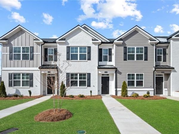 404 Reflection Drive, Stockbridge, GA 30281