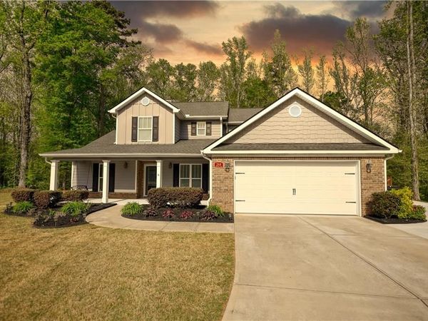 268 Poppyfield Farm Drive, Good Hope, GA 30641