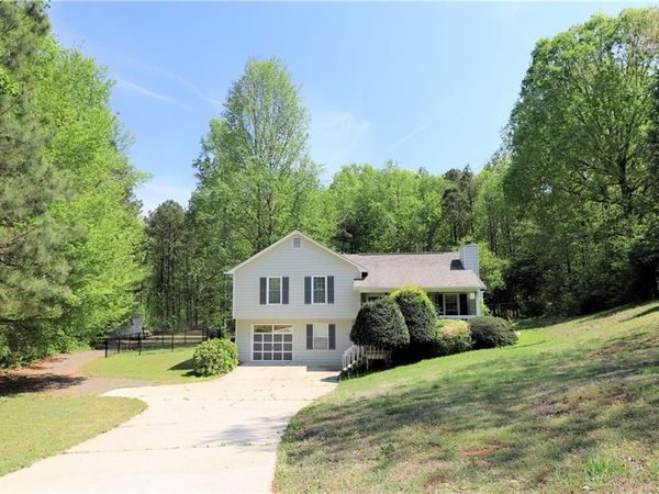 192 Deerfield Drive, Hiram, GA 30141