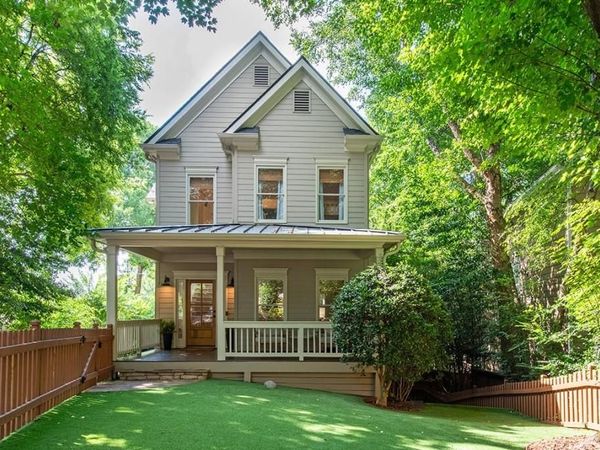 1064 Davis Circle NW, Atlanta, GA 30318