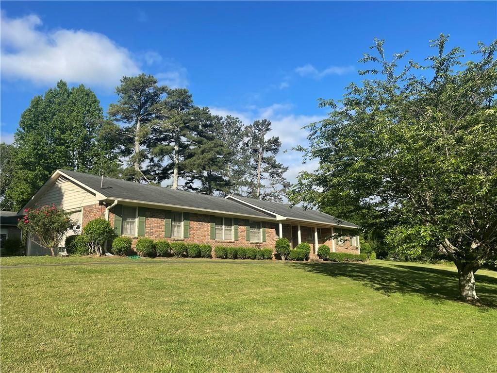 5416 N Richland Creek Road, Buford, GA 30518 Main Photo