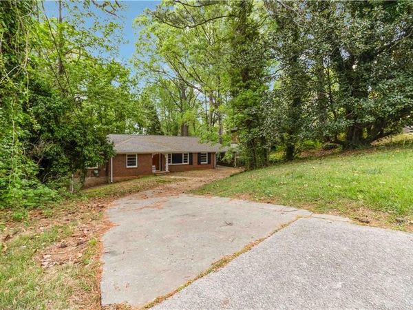 668 Lynn Circle, Atlanta, GA 30311