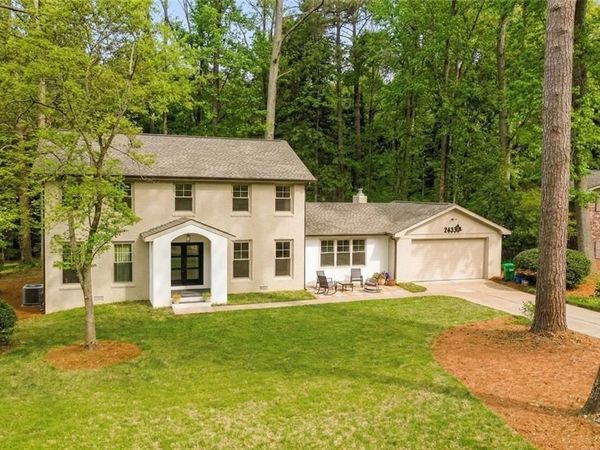 2433 Helmsdale NE, Atlanta, GA 30345