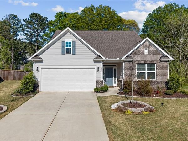 6870 Kate Lane, Flowery Branch, GA 30542