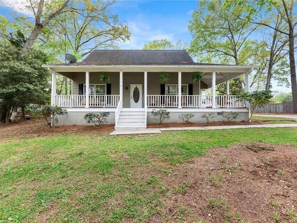 3836 Cherokee Ford, Gainesville, GA 30506