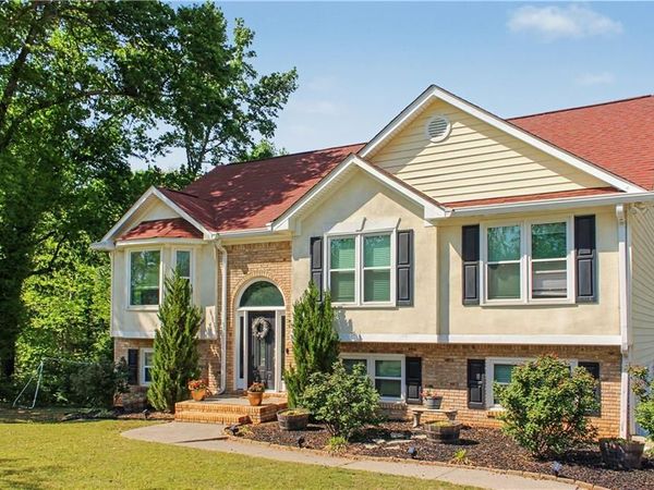 22 Farmbrook Drive SW, Cartersville, GA 30120