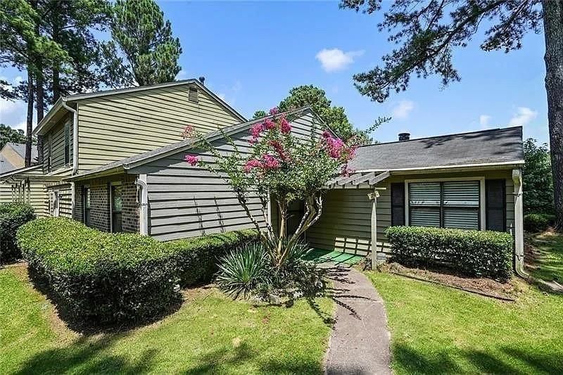 76 Sandalwood Circle, Lawrenceville, GA 30046 Main Photo