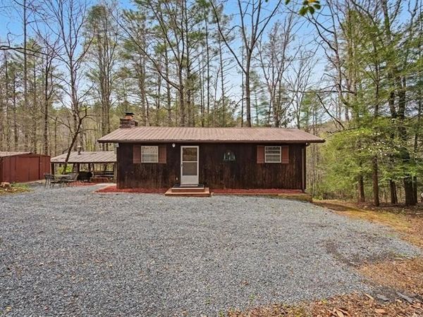 68 Hawk Lane, Ellijay, GA 30540