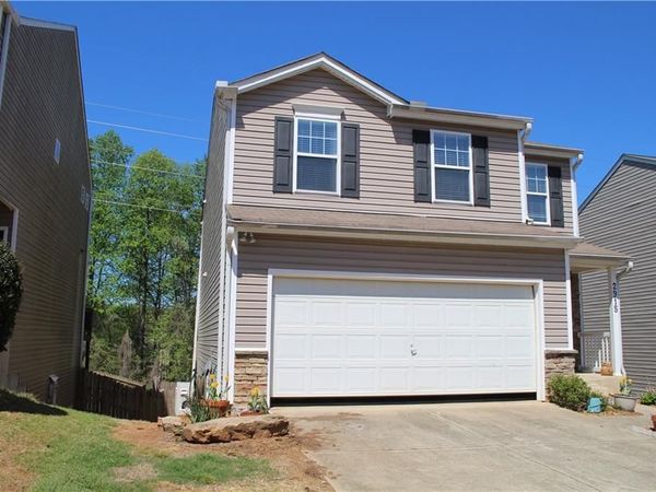 2915 Englewood Drive , Cumming, GA 30040