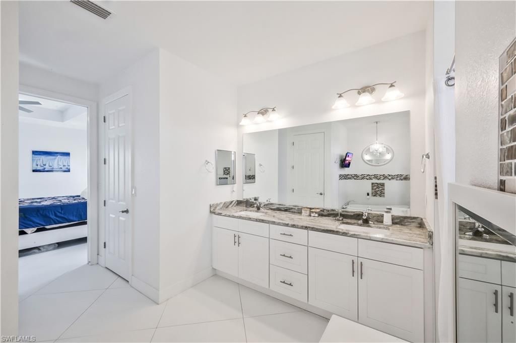 2319 NW 38th Ave, Cape Coral, FL 33993 Photo