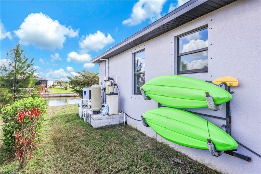 2319 NW 38th Ave, Cape Coral, FL 33993 Photo