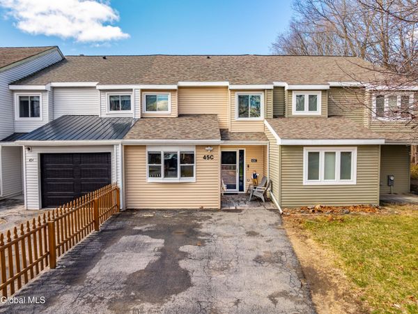 45C White Farms Road, Saratoga Springs, NY 12866