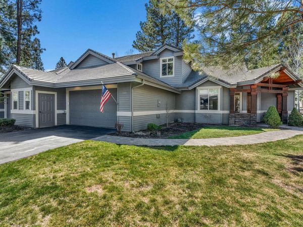 19449 Ironwood Circle, Bend, OR 97702