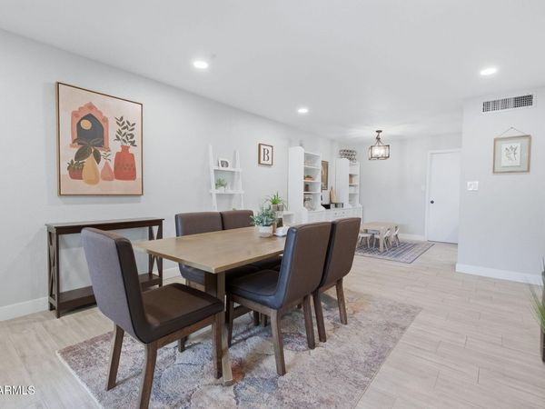 2926 W LAMAR Road, Phoenix, AZ 85017