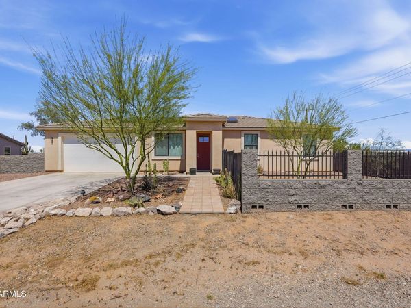 11546 E 4TH Avenue, Apache Junction, AZ 85120