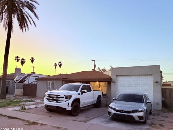 338 E MARILYN Avenue, Mesa, AZ 85210