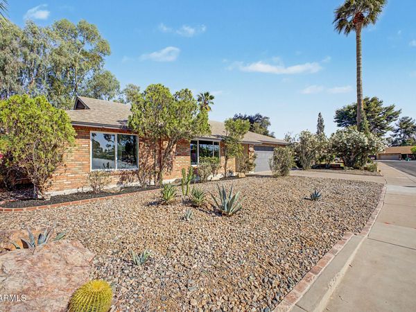 2505 S ROGERS Street, Mesa, AZ 85202