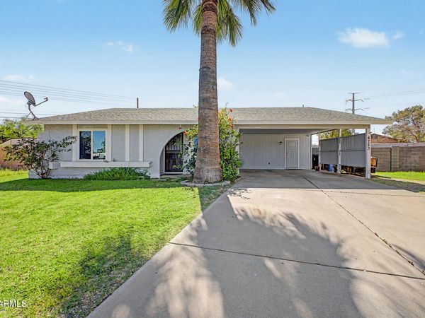 4723 E CARTER Drive, Phoenix, AZ 85042