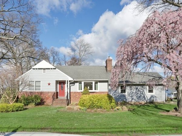 223 Linda Vista Ave, North Haledon, NJ 07508