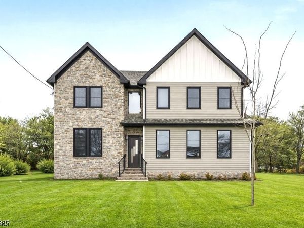 237 S Main St, Raritan, NJ 08822