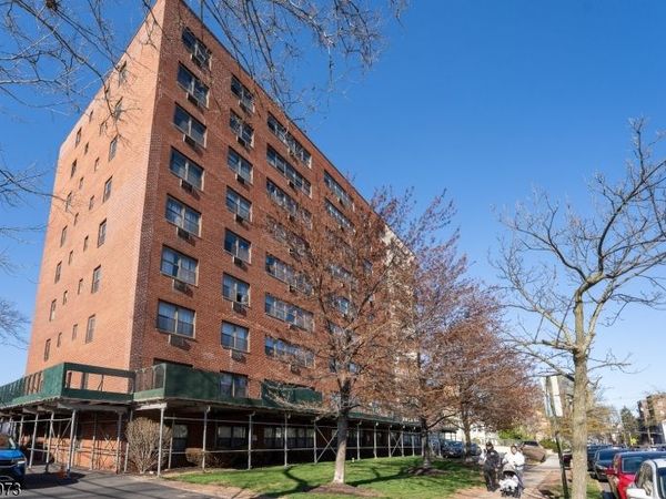 821 Jersey Ave, Elizabeth, NJ 07202