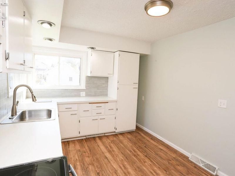 1014 Fourth St, Sandusky, OH 44870 Photo 17