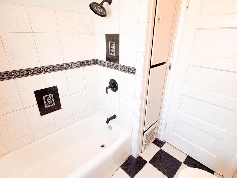 1014 Fourth St, Sandusky, OH 44870 Photo 28