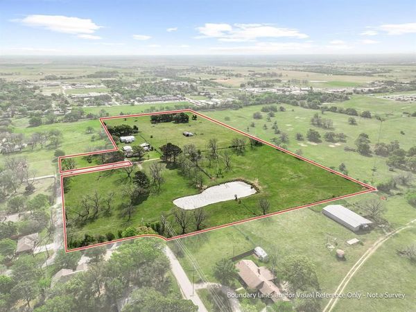 819 S Morrison Street, Pilot Point, TX 76258