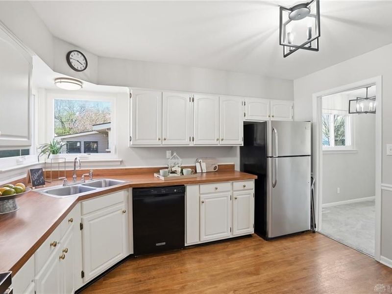 3428 Pobst Drive, Kettering, OH 45420 Photo 8