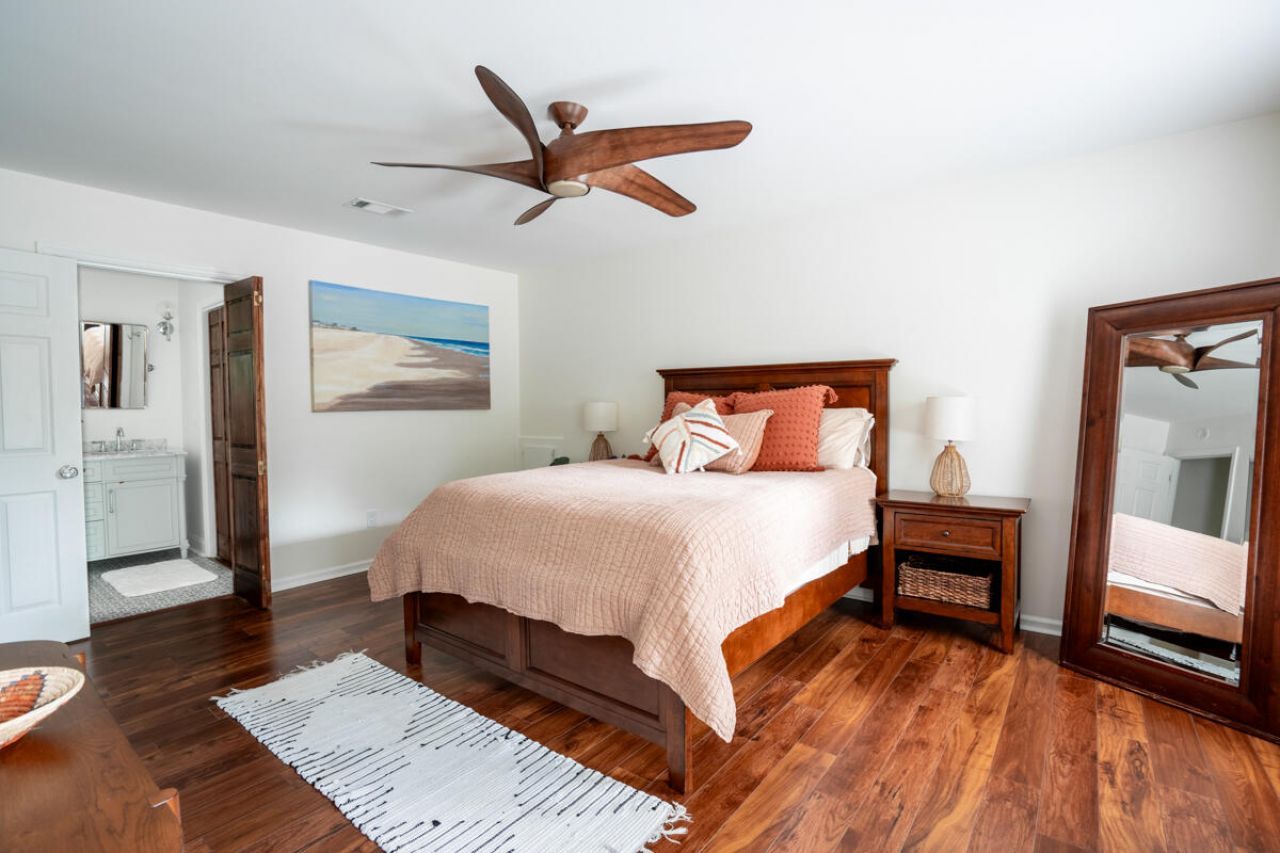 110 Buckingham Avenue Photo 32