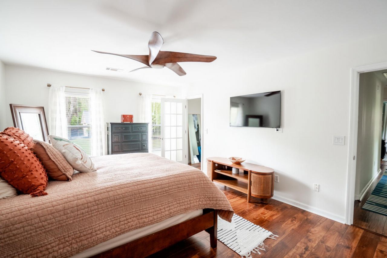 110 Buckingham Avenue Photo 34