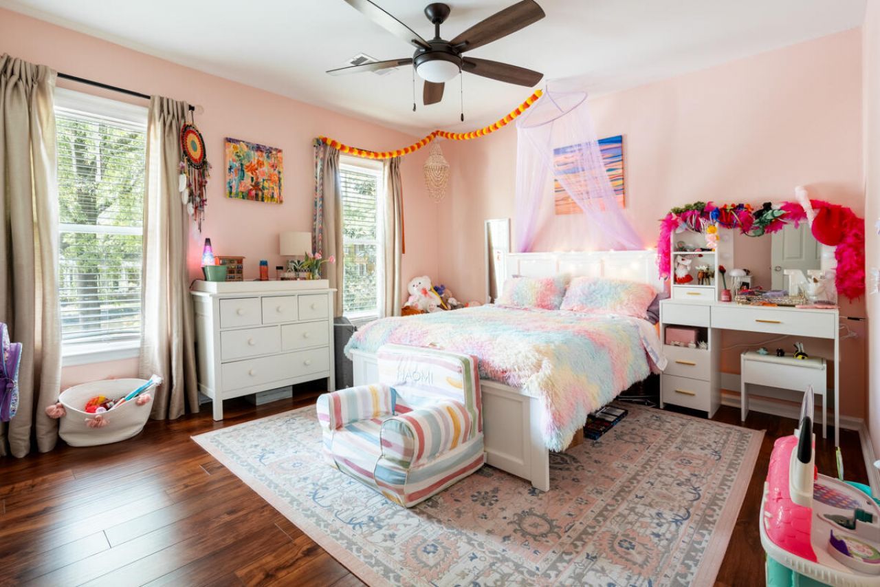 110 Buckingham Avenue Photo 46