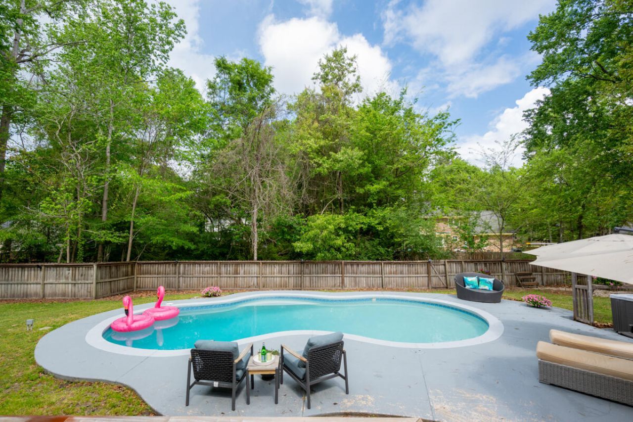 110 Buckingham Avenue Photo 58