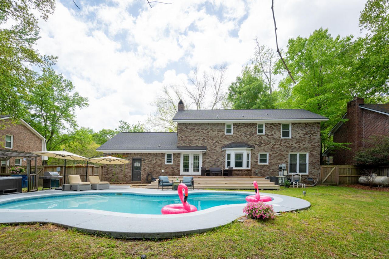 110 Buckingham Avenue Photo 59