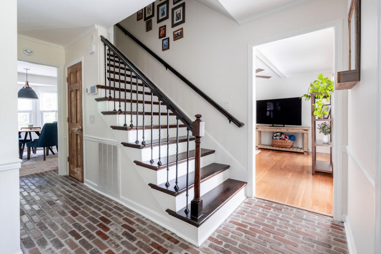 110 Buckingham Avenue Photo 6