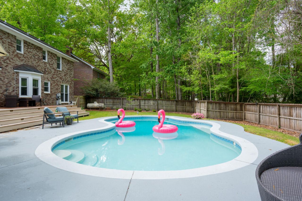 110 Buckingham Avenue Photo 60