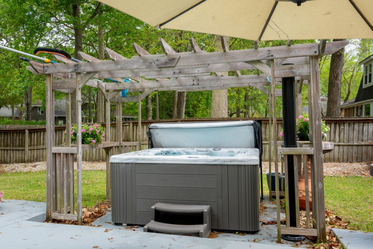 110 Buckingham Avenue Photo 62